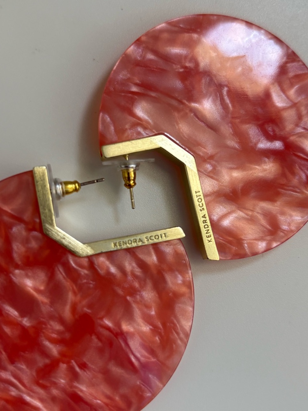 Lot of 2x [Kendra Scott] NWOT Elisa Bright Coral Necklace & EUC Kai Earrings - Picture 9 of 15